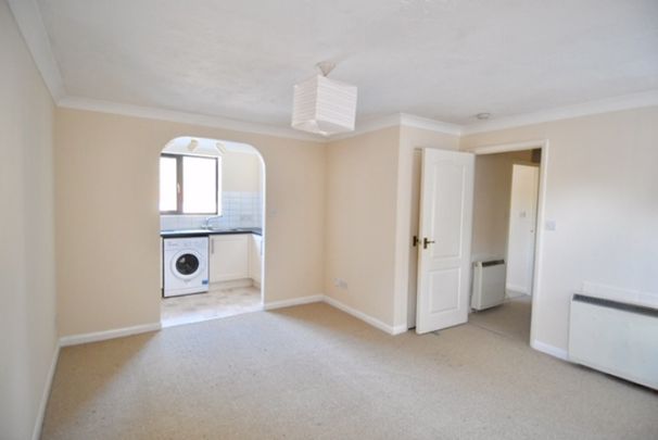 1 bed Apartment - To Let - Photo 1