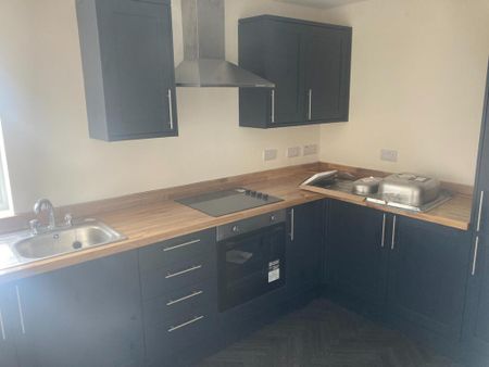 1 bedroom flat to rent - Photo 2