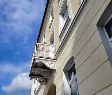 2-Zimmer-Wohnung mit Badewanne, Balkon, Stellplatz und Gartennutzung in Lengenfeld zu vermieten! - Foto 1