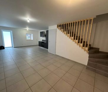 Location Villechenève - 80m² - Photo 1
