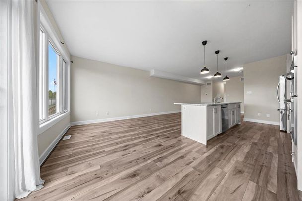 For Lease - 200 Hooper Street, Carleton Place, Ontario - Photo 1