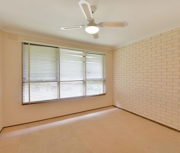 A street front 2 bedroom unit with a large courtyard - Photo 1