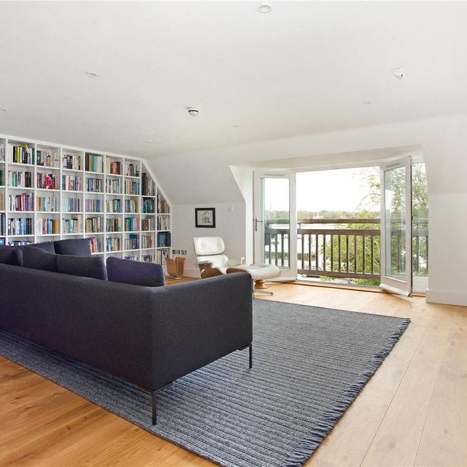 4 bedroom terraced house to rent - Photo 1