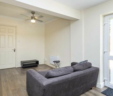 Elmcroft Close - Photo 4