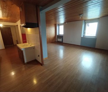 Location Appartement 2 pièces 63m² - Photo 2
