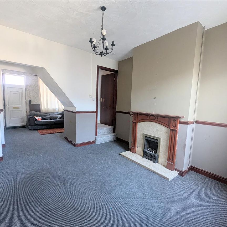 2 Beds - Terraced House - - Photo 1