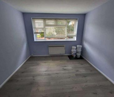 Ruthin Close, Luton, LU1 - Photo 4