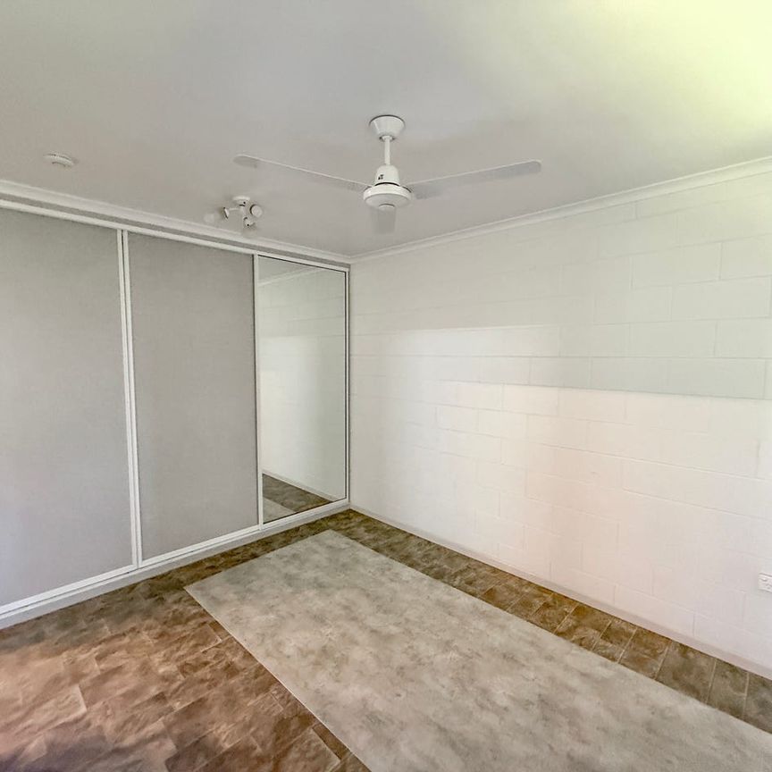 CHARMING UNIT AT THE BEACH - Photo 1