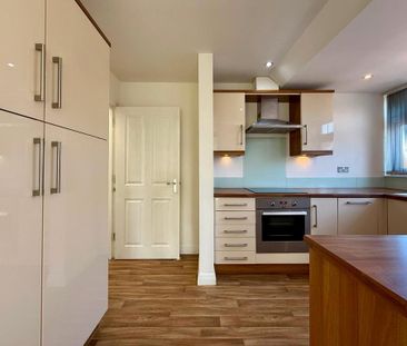 2 bedroom apartment to rent - Photo 5