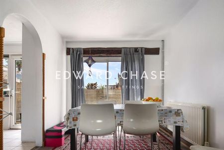 3 bedroom terraced house to rent - Photo 3