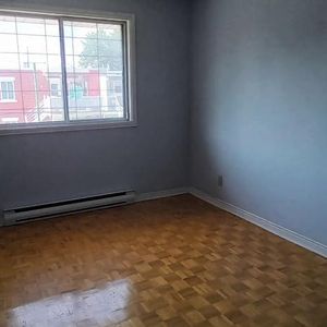 MONTRÉAL NORD 4 1/2 AVEC TERRASSE - Photo 2