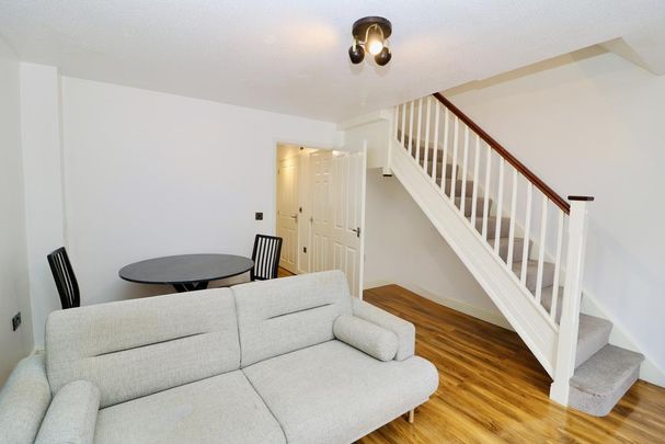 2 bedroom terraced house to rent - Photo 1