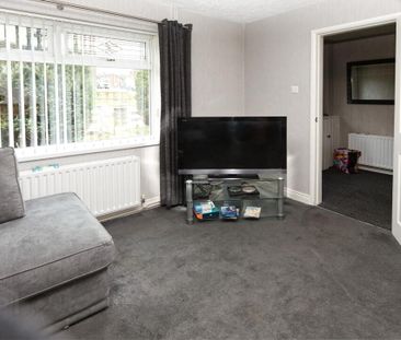 29 Georges Street, Newtownards, BT23 7NH - Photo 2