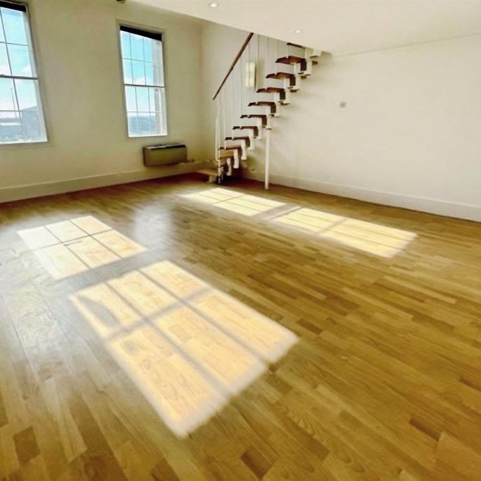3 bedroom flat to rent - Photo 1