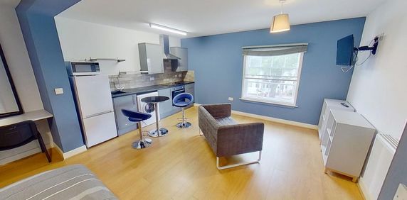 Studio to rent - Photo 2