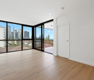 Sleek coastal retreat with ocean and city views - Photo 2