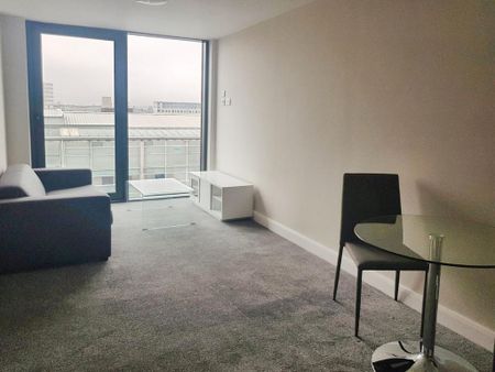 1 bedroom flat to rent - Photo 2