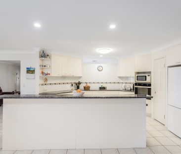 Alambi Court Charm with Endless Space - Photo 4