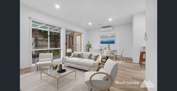 BRIGHT & SPACIOUS - Photo 1