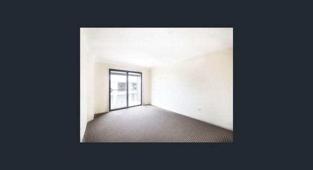 3 BEDROOM AIR CONDITION TOWN HOUSE - Photo 1