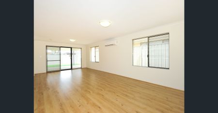 BALDIVIS - 3 X 2 READY TO MOVE IN - Photo 2