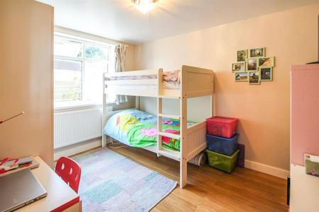 2 bedroom maisonette to rent - Photo 3