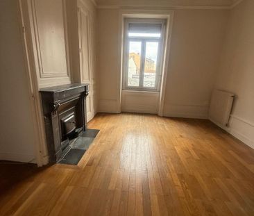 Location Appartement 3 pièces 105m² VILLEURBANNE 69100 - Photo 5