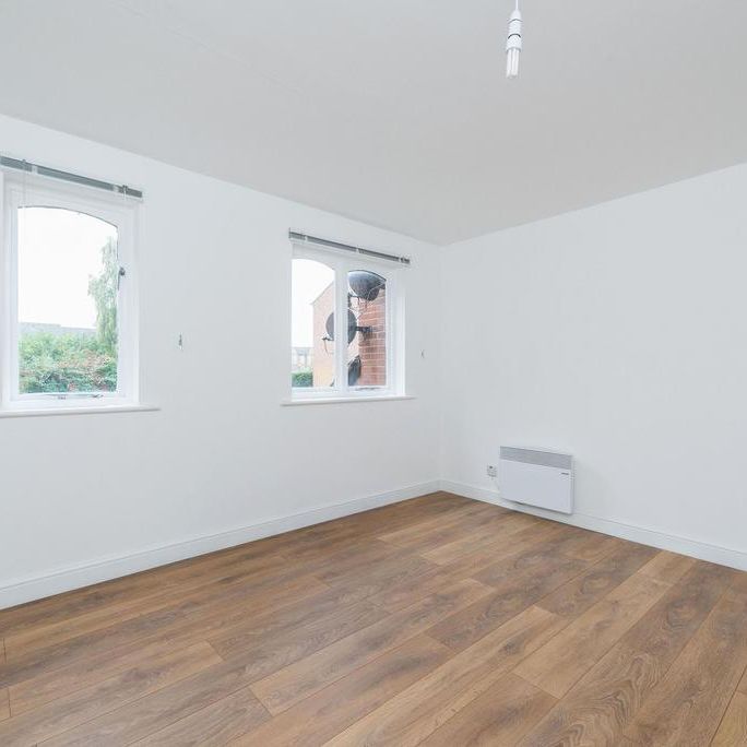 1 bedroom property to rent - Photo 1