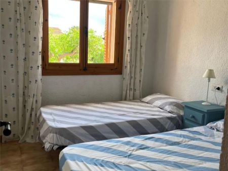 Piso de alquiler en Carrer 16, 11, Els Poblets - Photo 3