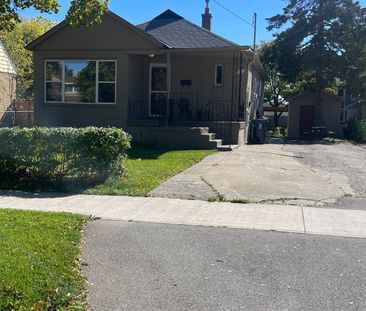 For Lease - 62 Grierson Road Unit# main, Toronto, Ontario - Photo 3