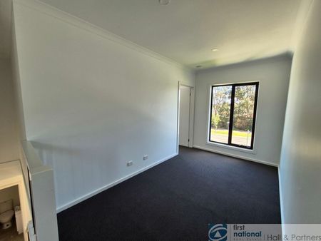 1 / 40 Tinks Road, Narre Warren - Photo 2