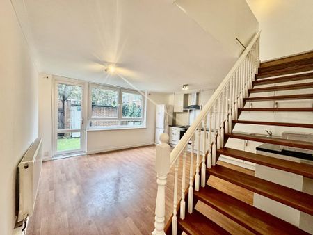 4 bedroom terraced house to rent - Photo 2