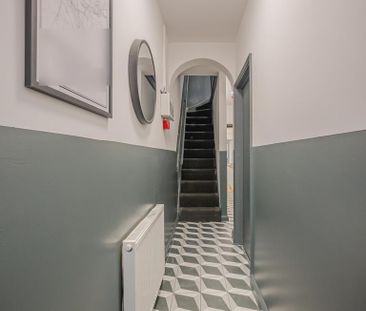 6 bedroom terraced house to rent - Photo 4