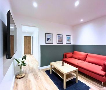 Appartement 6 Pièces 15 m² - Photo 3