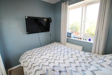 3 bedroom detached house to rent - Photo 3