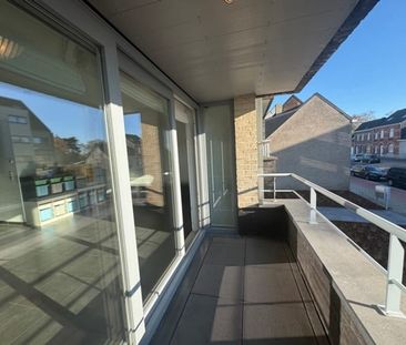 Appartement te huur - Photo 1