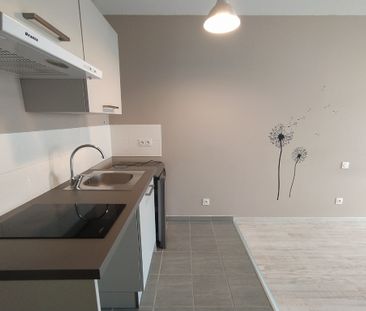 Location Appartement 1 pièce 26m² - Photo 5