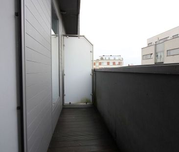 Appartement te huur in Schaarbeek voor € 1.000 met 1 slaapkamer - Photo 1