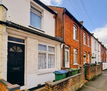 Terraced House to rent on - Photo 2