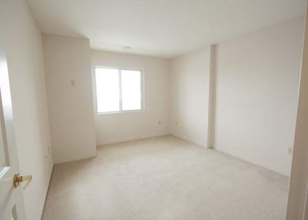 Country Hill Place - Photo 4