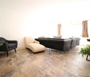 Thomas Street, - Photo 3