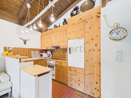 Stilvolle möbilierte 2.5-Zimmer-Dachwohnung - Photo 3