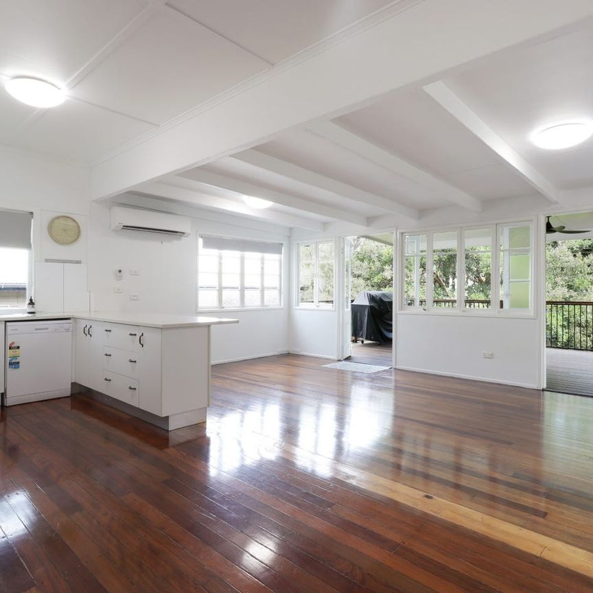 KINGS BEACH FAMILY HOME! - Photo 1