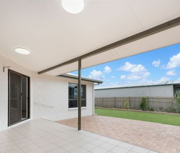 Spacious 3‑Bedroom Home in Quiet Kirwan Crescent - Photo 2