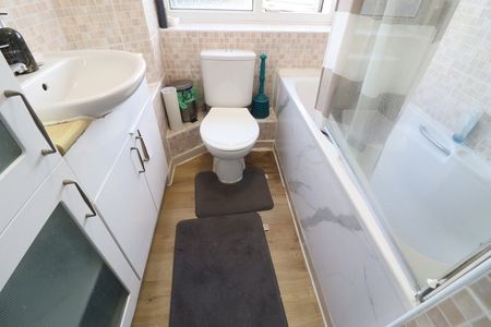 Room in a Shared Flat, Eric Street, E3 - Photo 4