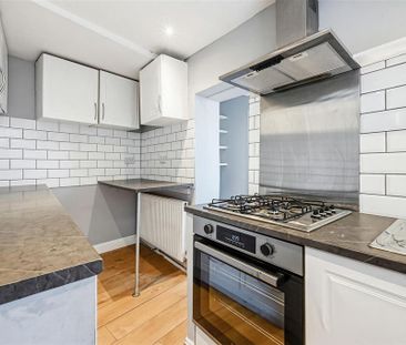 2 bedroom maisonette to rent - Photo 3