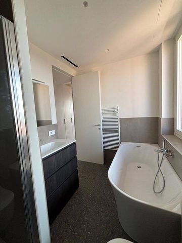 Via Massimo DAzeglio, 2, Monza, Lombardy 20900 - Photo 2