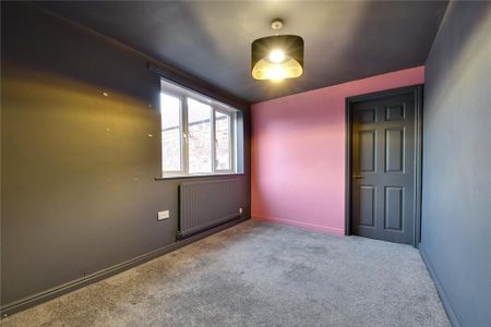 3 bedroom terraced house to rent - Photo 2