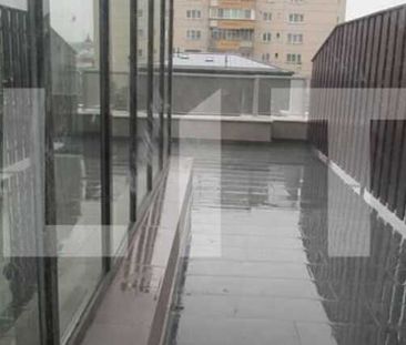 Apartament 4 camere,98 mp utili, terasa de 45 mp, 2 locuri de parcare - Photo 1