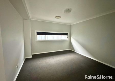 Beautifully Presented Home in a Family-Friendly Area - Photo 2